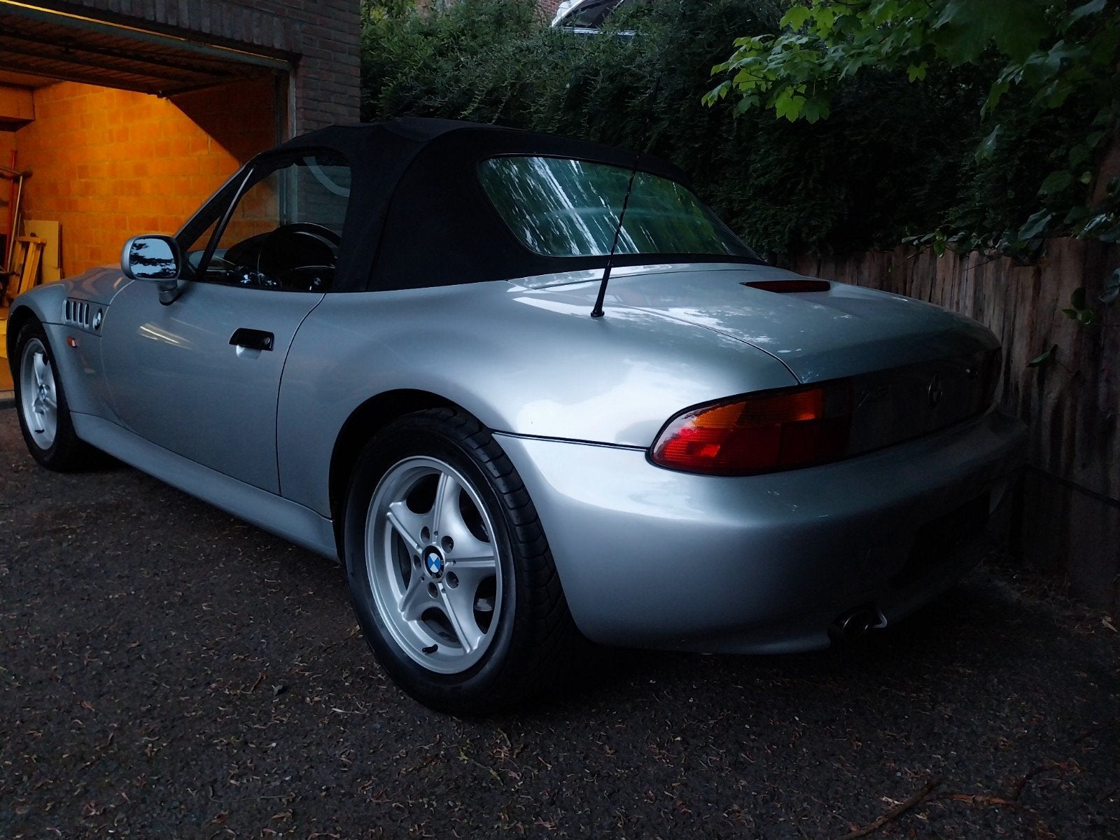 BMW Z3 1.9 140pk Oldtimer uit 1996, foto 8