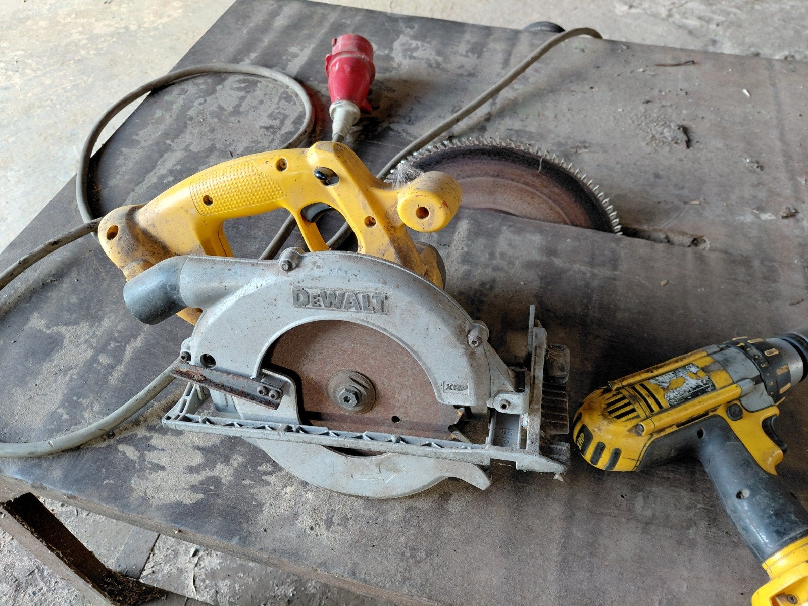 houtzaag en klopboormachine DEWALT, Ophalen, DeWalt