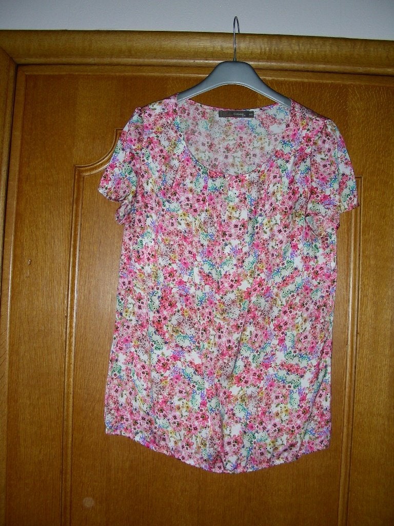 Roze gebloemde bloes met korte mouwen, Comme ça, maat 40, Maat 38/40 (M), Zo goed als nieuw, Roze, Comme ça