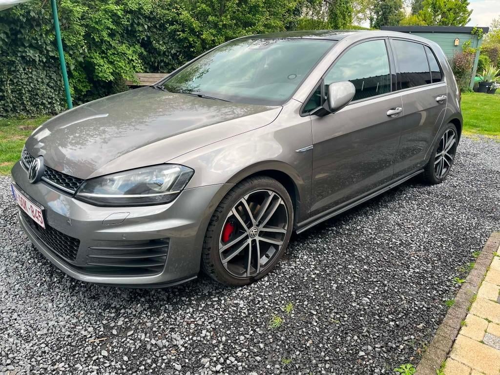 Volkswagen Golf GTD, Auto's, Volkswagen, Bruin, Bluetooth, Leder en Stof, 1968 cc