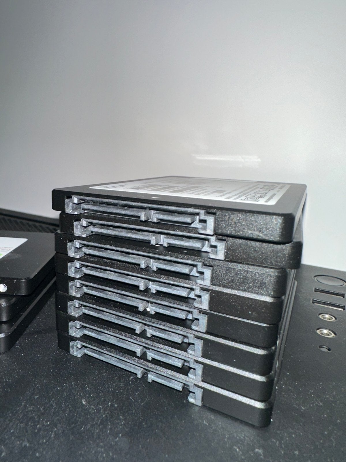 Hpe 960 GB sata ssd 6Gbps, Informatique & Logiciels, Disques durs, Envoi, Comme neuf
