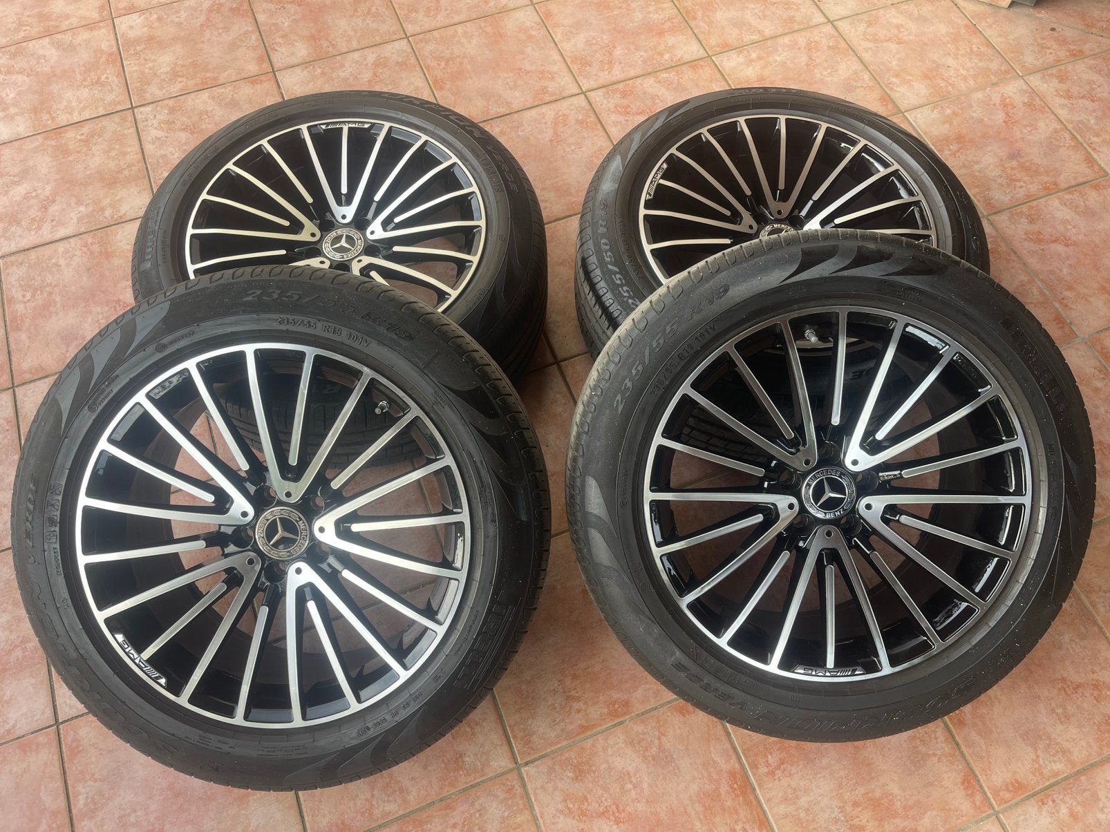 Lot 4 jantes mercedes + 4 pneus pirelli 19 pouces, Enlèvement, 19 pouces, Pneu(s)