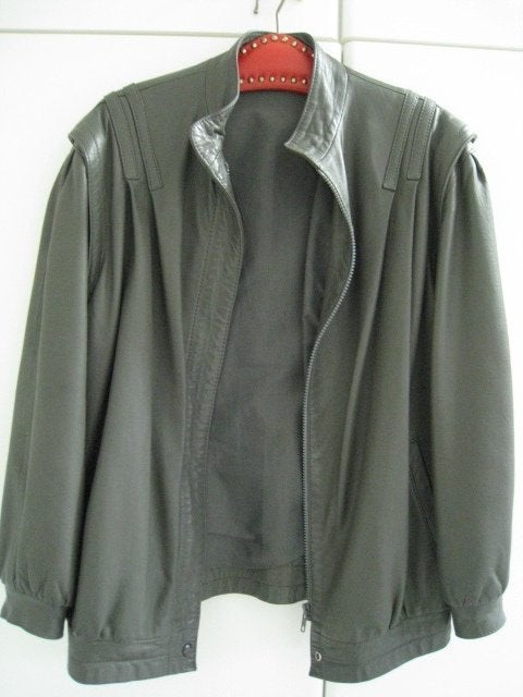 Leder vest, dames, grijs, echt leder, perfekte staat !!, Vêtements | Femmes, Pulls & Gilets, Gris, Enlèvement