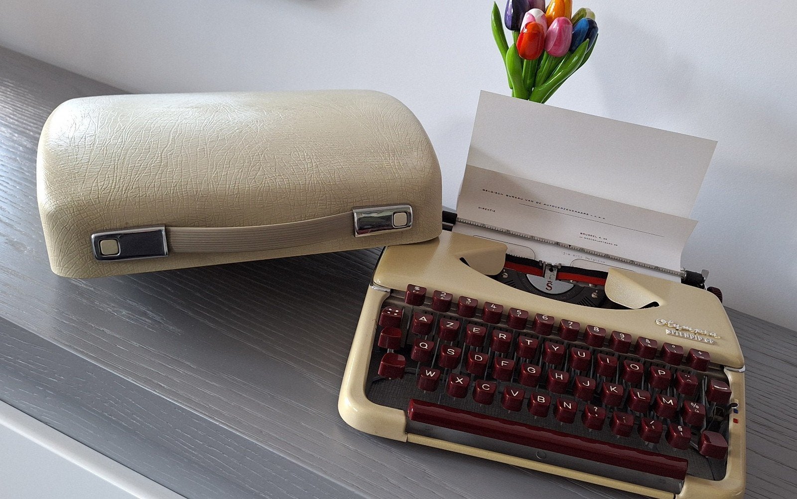 Machine à écrire vintage Olympia Splendid 66, Divers, Machines à écrire, Enlèvement ou Envoi