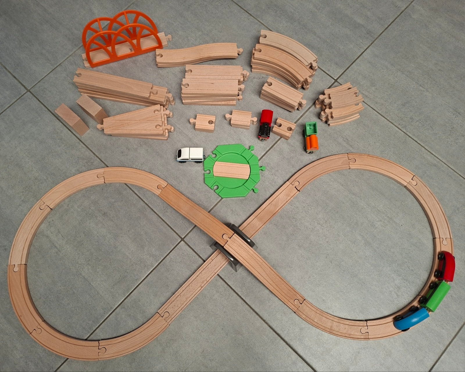 Set de train en bois Ikea, Enfants & Bébés, Jouets | Jouets en bois, Utilisé, Autres types, Enlèvement