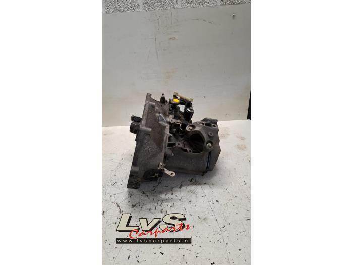 Boîte de vitesse d'un Peugeot 2008, -, 3 mois de garantie, Utilisé, -