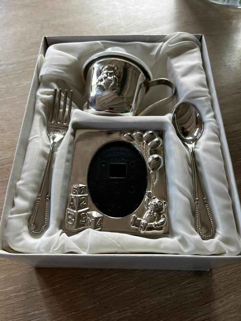 Zilver setje lepel vork drinkbeker en fotokader baby, Antiek en Kunst, Ophalen of Verzenden, Zilver