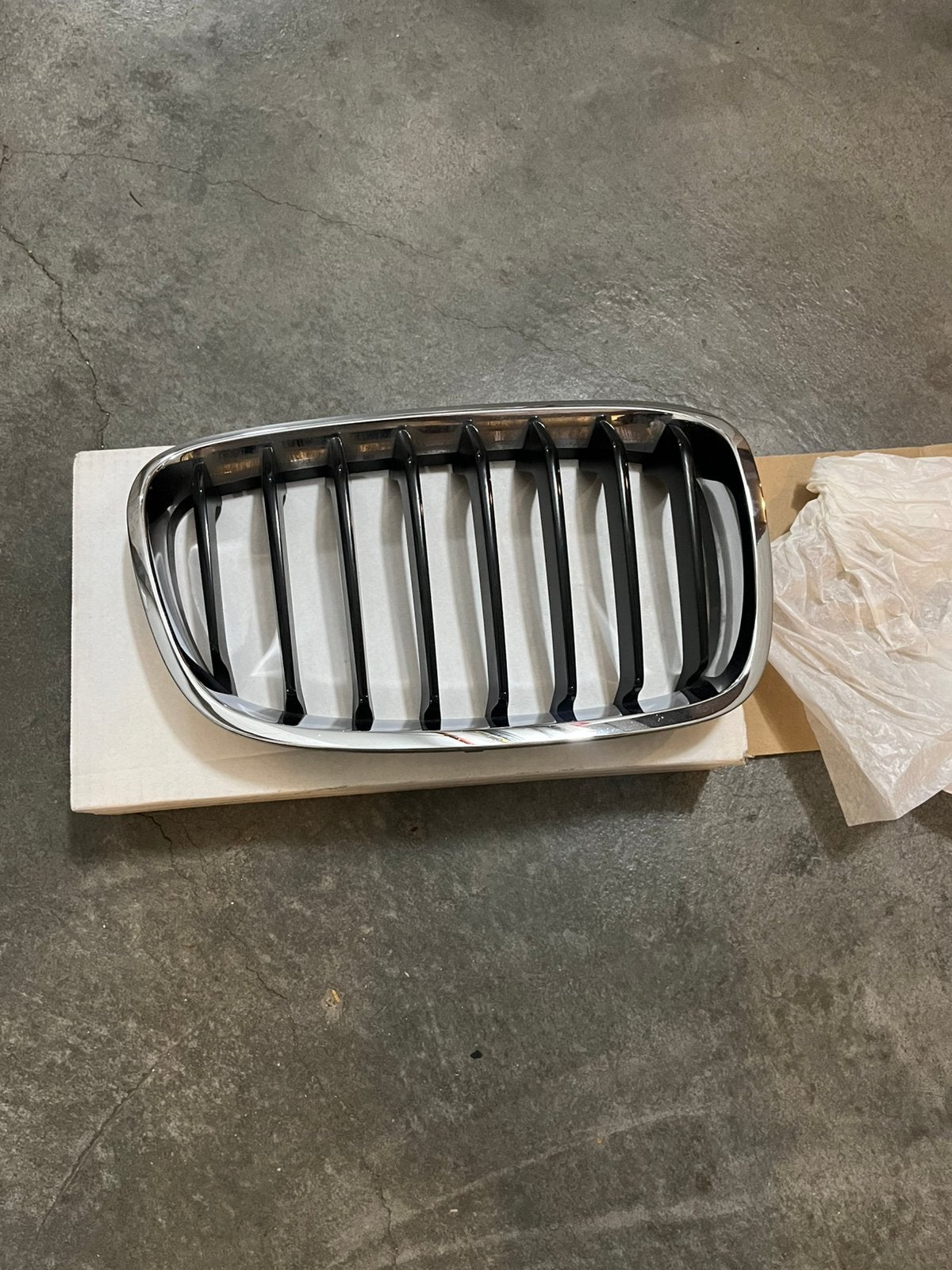 Grille de radiateur bmw serie 1 f20/f21, Enlèvement, Neuf