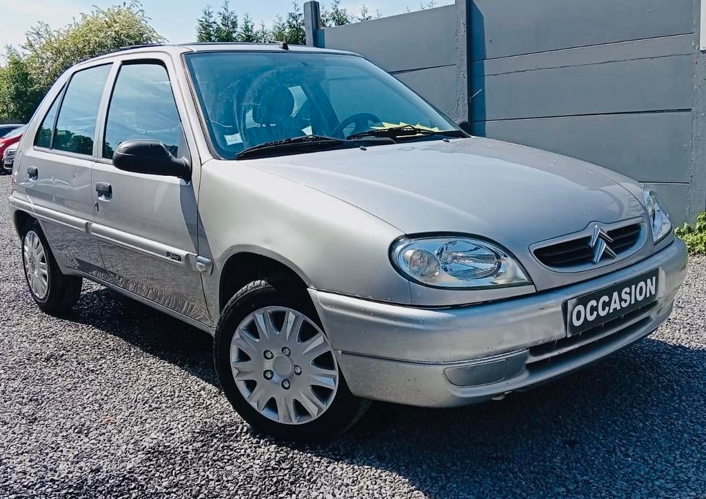 A vendre saxo automatique 31.000km// ct ok, Autos, Euro 2, Argent ou Gris, Achat, Saxo
