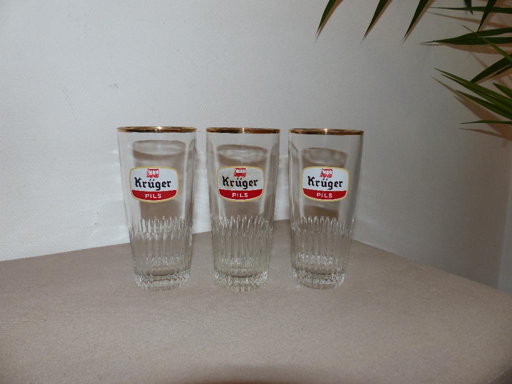 Bierglazen Kruger Pils à € 3/stuk, Verzamelen, Glas en Drinkglazen, Ophalen of Verzenden, Zo goed als nieuw