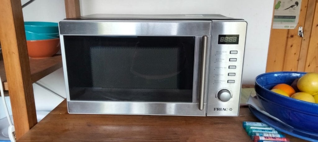 micro-ondes, Electroménager, Micro-ondes, Enlèvement, Utilisé, 45 à 60 cm, À Poser