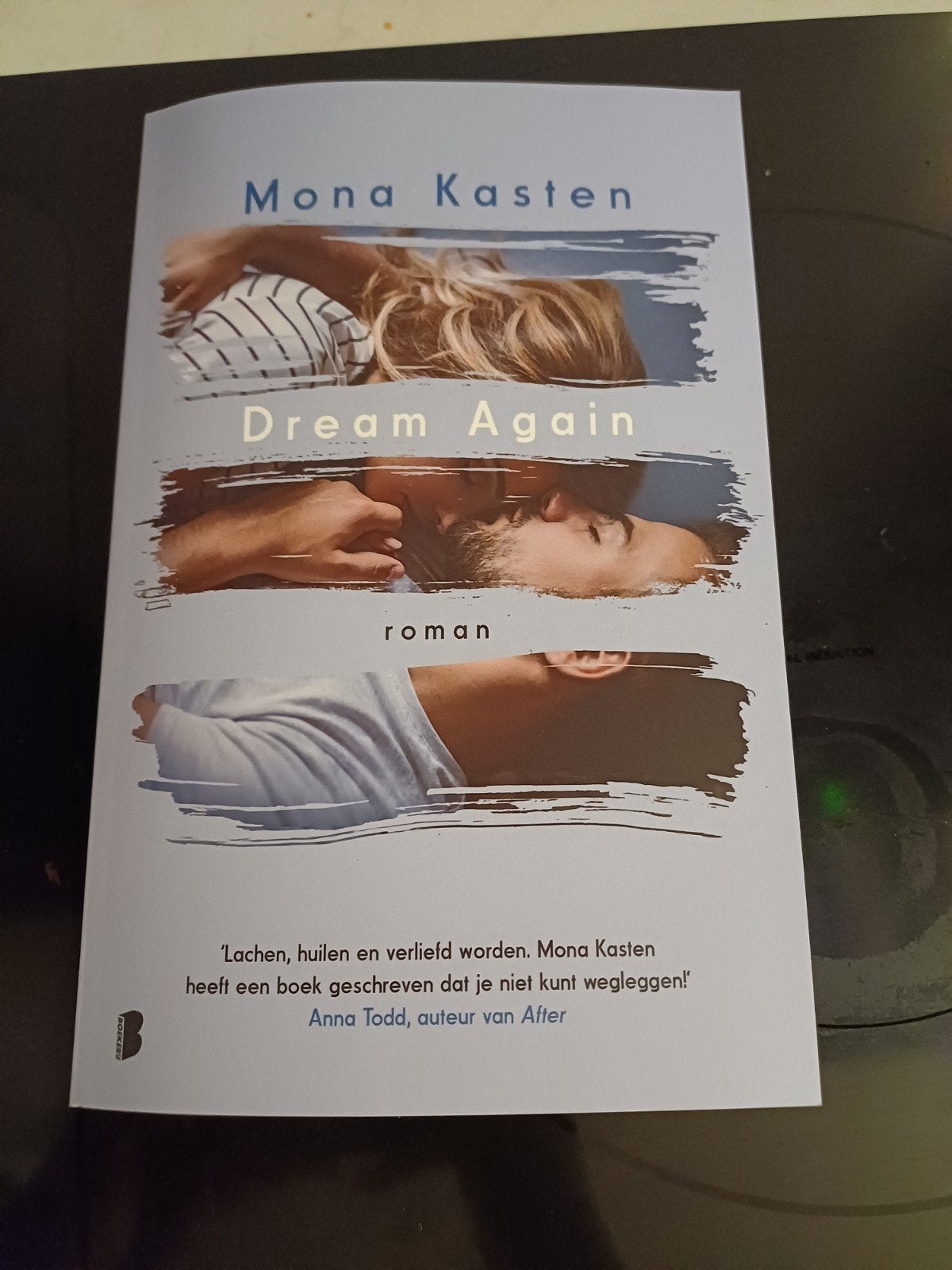 Mona Kasten - Dream Again, Boeken, Ophalen of Verzenden, Mona Kasten
