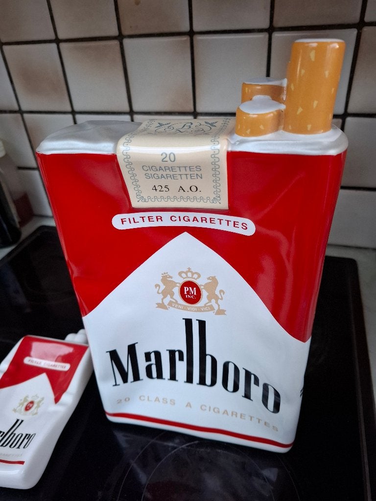 Grand cendrier/vide de poche Marlboro rares, Collections, Articles de fumeurs, Briquets & Boîtes d'allumettes, Neuf, Cendrier