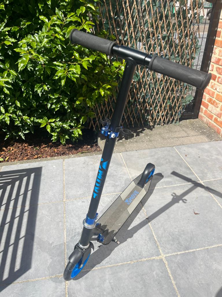 Step, Fietsen en Brommers, Steps, Ophalen, Zo goed als nieuw