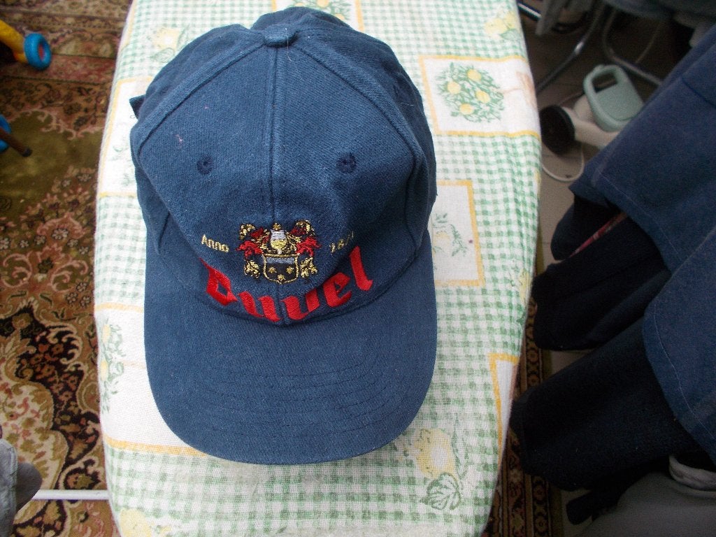 Chapeau DUVEL original JAMAIS PORTÉ et non en porcelaine, Enlèvement ou Envoi, Neuf, Vêtements, Duvel