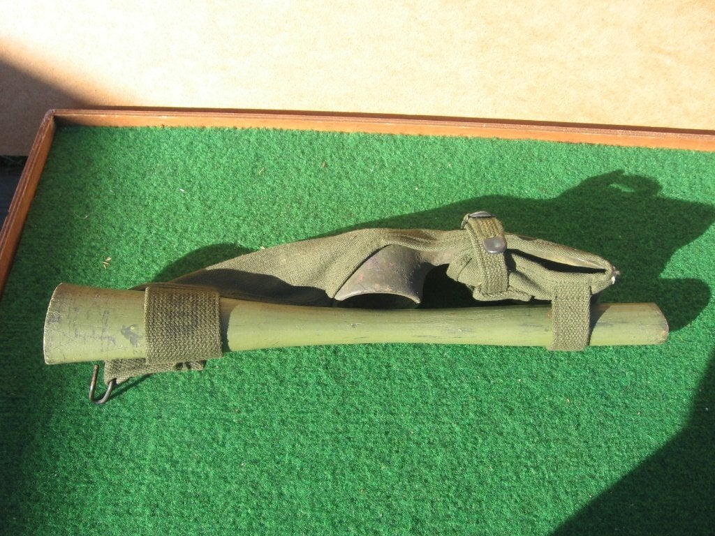 US Pick mattocks &  carrier, Ophalen of Verzenden, Landmacht, Overige typen