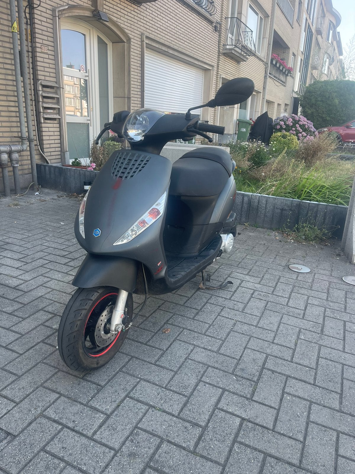 PIAGGIO ZIP A klasse !!2500 km!!, Ophalen, Zo goed als nieuw, Zip