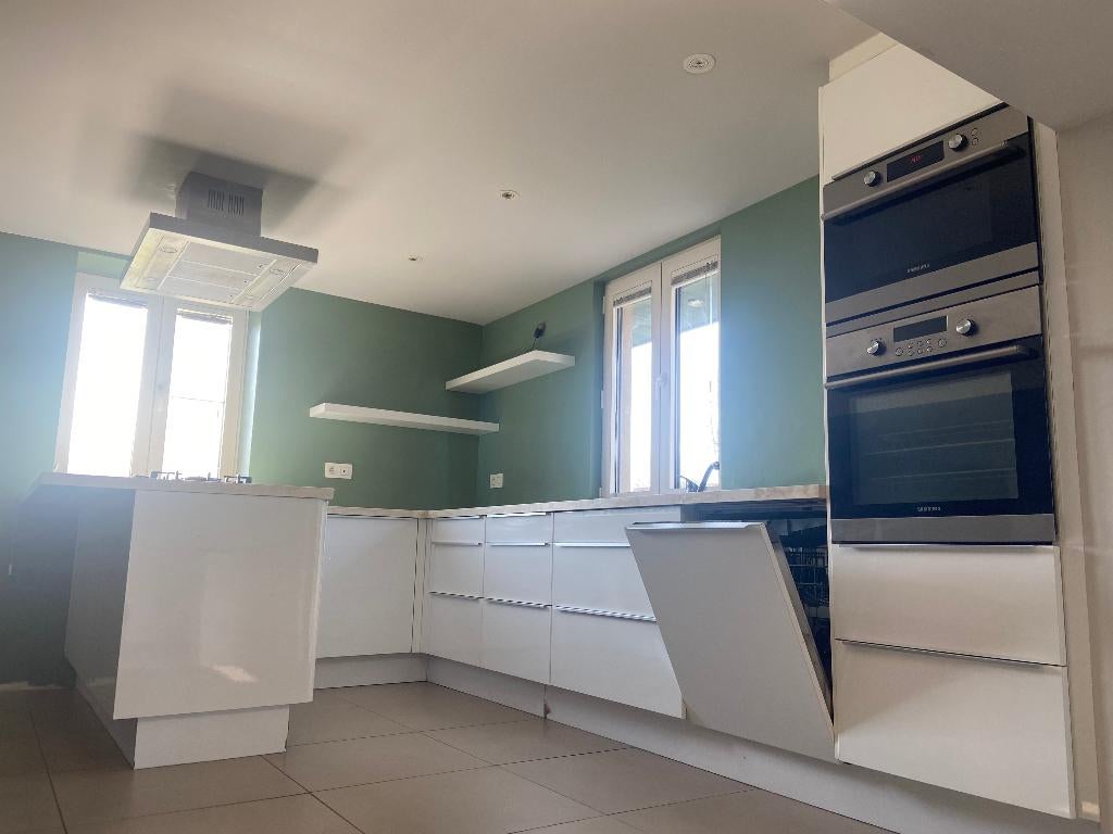 Witte moderne keuken, Ophalen, Gebruikt, U-keuken, Wit