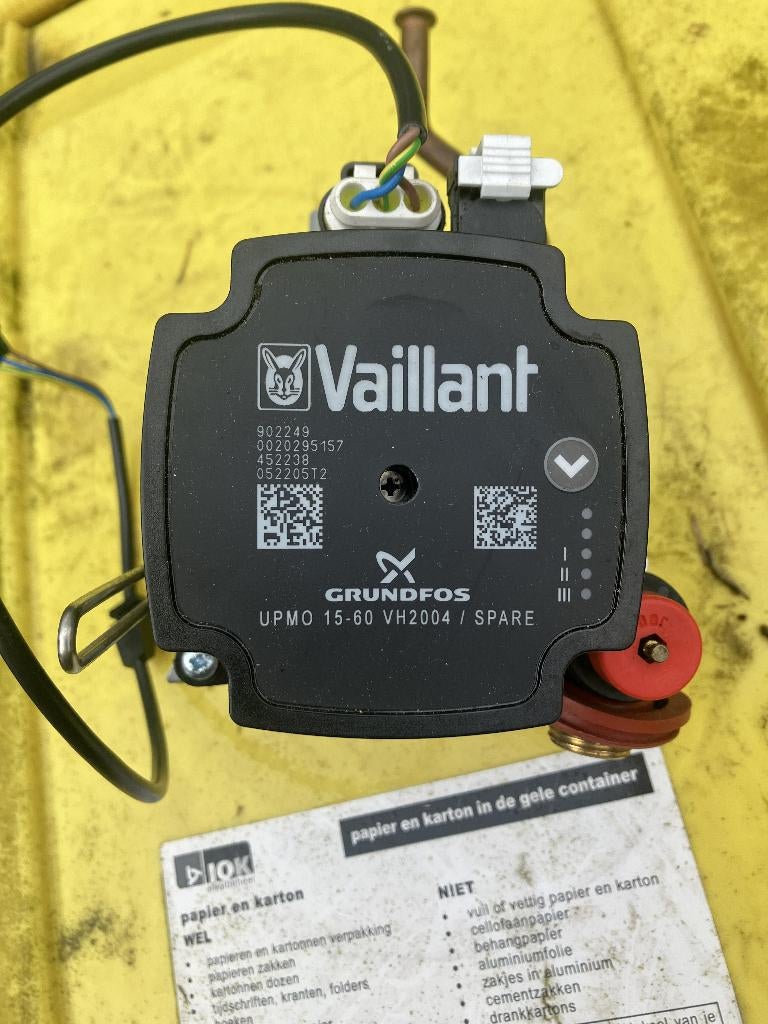 CV pomp Vaillant Ecotec VCW, Bricolage & Construction, Moins de 60 cm, Comme neuf, Envoi, Moins de 30 cm