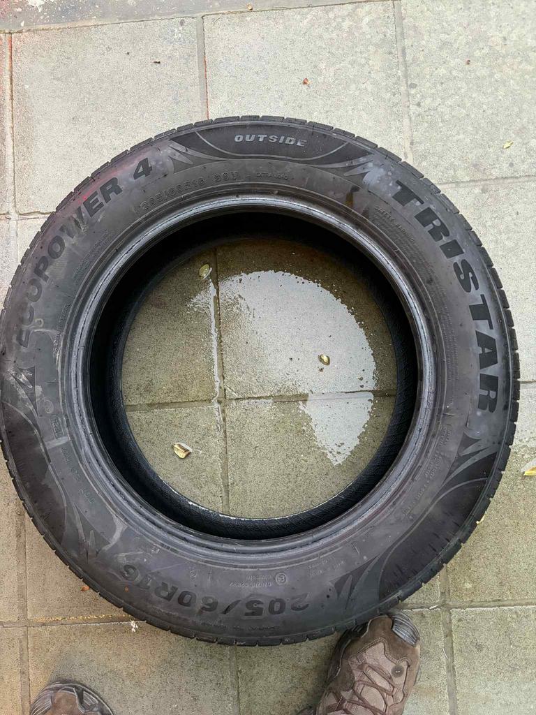 4 Pneu quasiment neuf, 16 pouces, Véhicule de tourisme, Pneus été, 205 mm