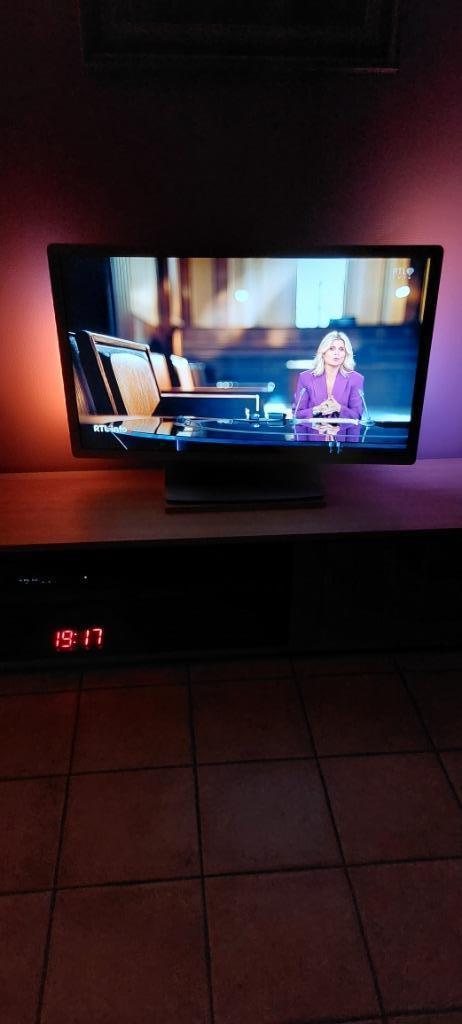 TV Philips 42" full HD, smart led, 3D, ambilight., TV, Hi-fi & Vidéo, Télévisions, LED, 40 à 60 cm, Philips, Smart TV, Enlèvement