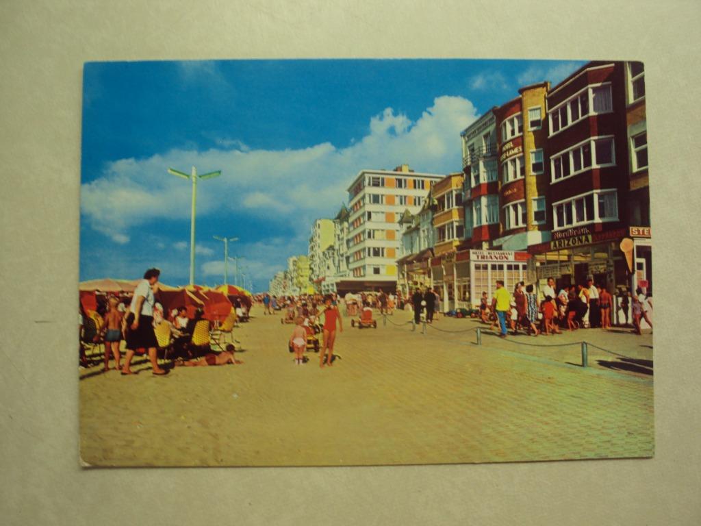 54431 - DE PANNE - ZEEDIJK - STRAND - PROMENADE - 2 FOTO'S, Envoi
