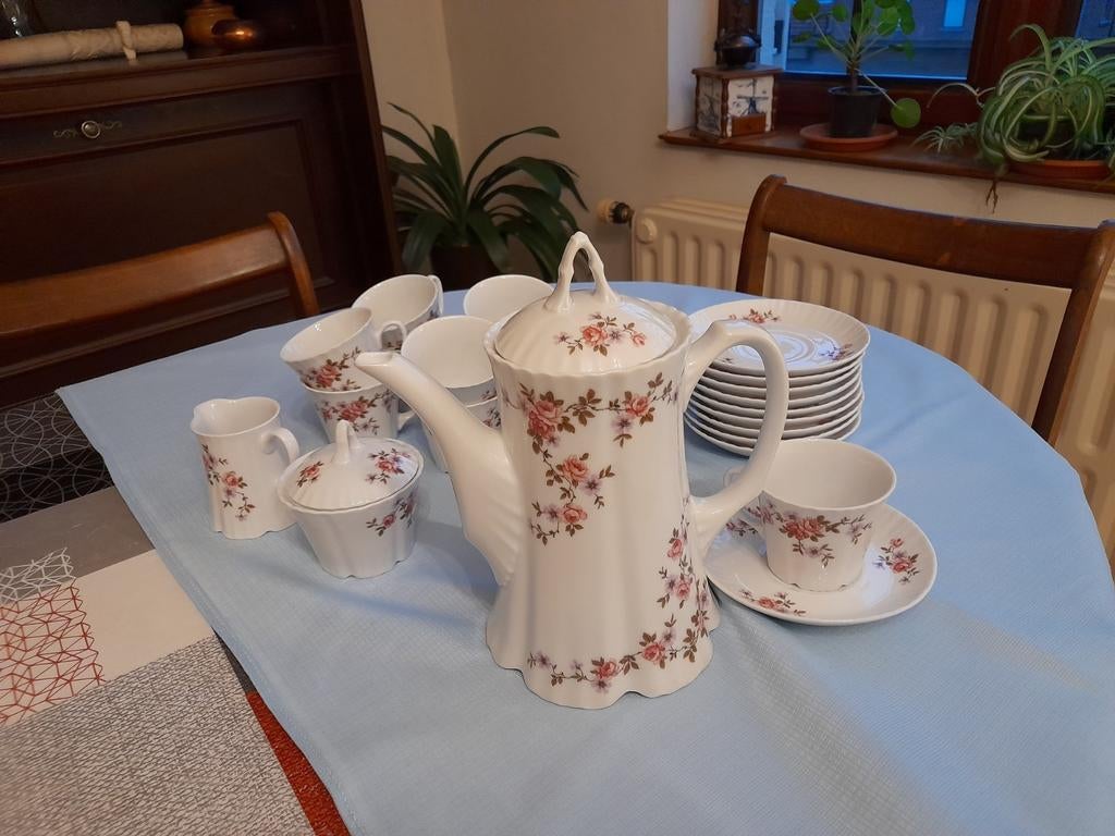 Service à café. Porcelaine de Bavière. En très bon état, Enlèvement ou Envoi