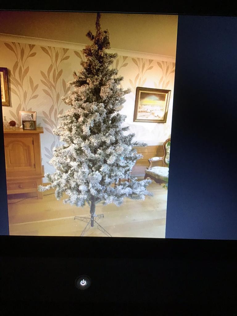 Kunstkerstboom besneeuwd, Ophalen, Zo goed als nieuw