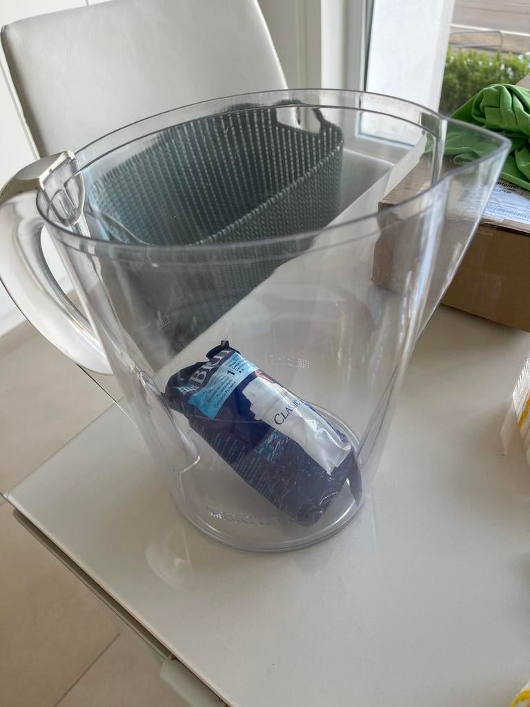 Brita Waterfilterkan + cartouche, Ophalen, Zo goed als nieuw