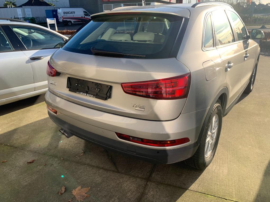 Audi Q3 1.4 Tfsi "Ultra"  6v 150 pk + LEDER slechts 24000 km, Voorwielaandrijving, Testrit aan huis, 4 cilinders, USB