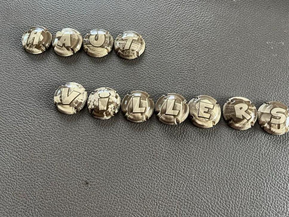 Champ caps  / woord volledig, Ophalen of Verzenden, Zo goed als nieuw