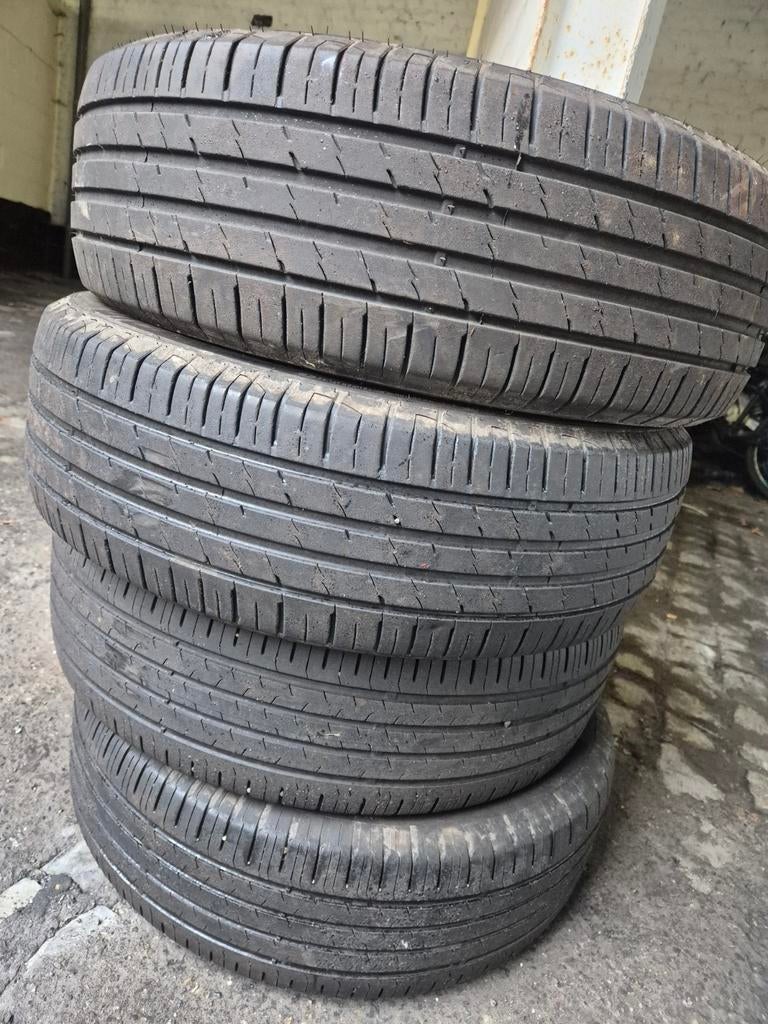 Pneus 215 65 17 xl, Enlèvement, Pneu(s)