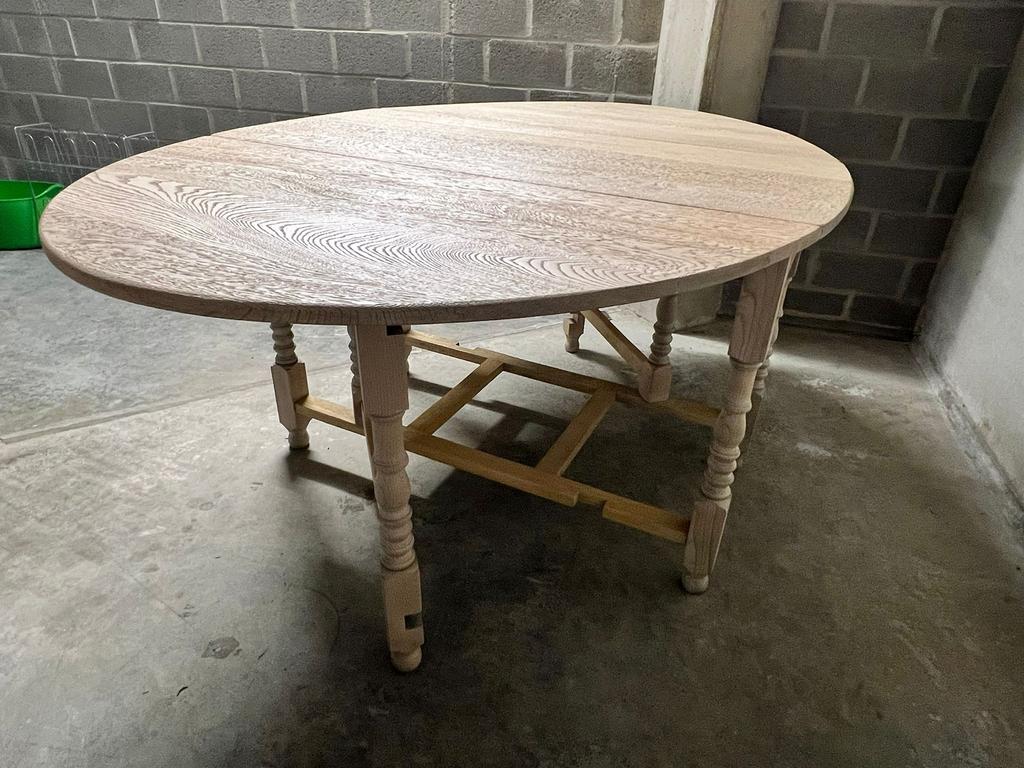 Houten tafel, Huis en Inrichting, Tafels | Eettafels, Ophalen, Zo goed als nieuw, Ovaal