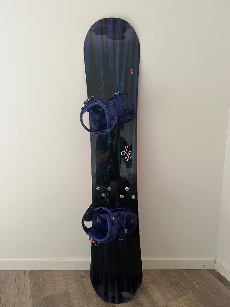Snowboard, boots en reistas. In zeer goede staat, Sport en Fitness, Snowboarden, Ophalen, Gebruikt, Board