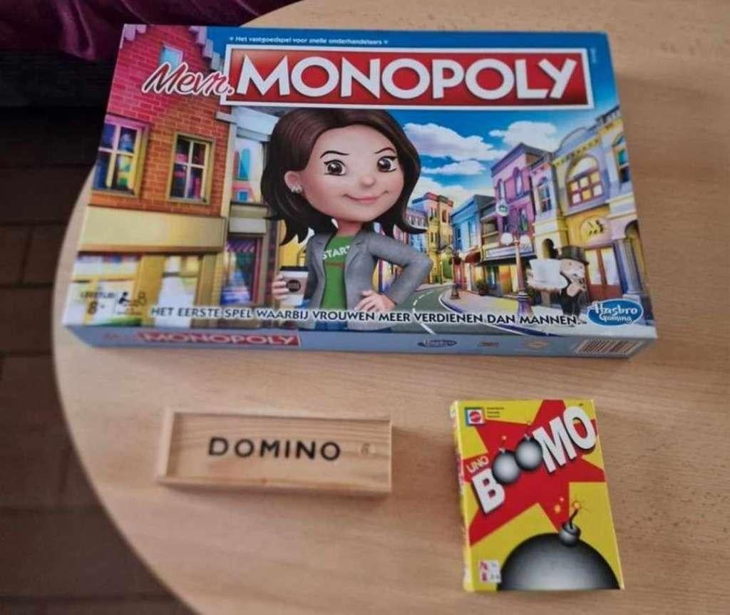 uno, domino en monopoly, Ophalen, Zo goed als nieuw