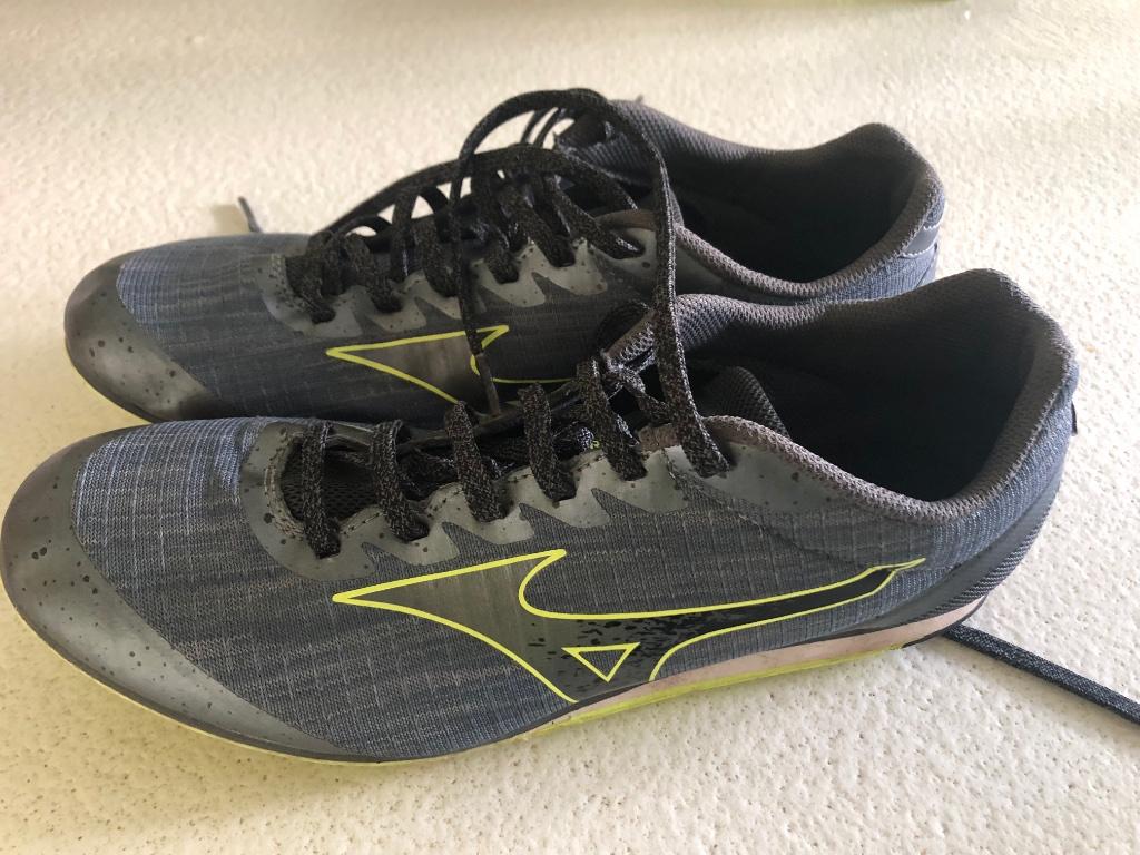Spikes maat 42 en 43, Sport en Fitness, Ophalen of Verzenden, Spikes