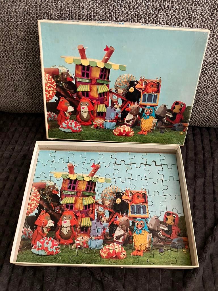 Vintage puzzel 63 stukjes  Fabeltjeskrant is compleet, Ophalen of Verzenden