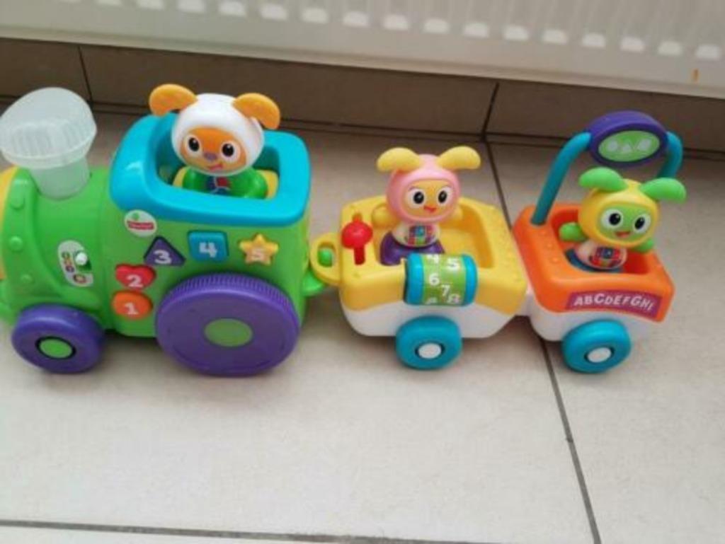 fisher price ABC train musical autonome, Enlèvement ou Envoi, Comme neuf, Voiture, À roulettes