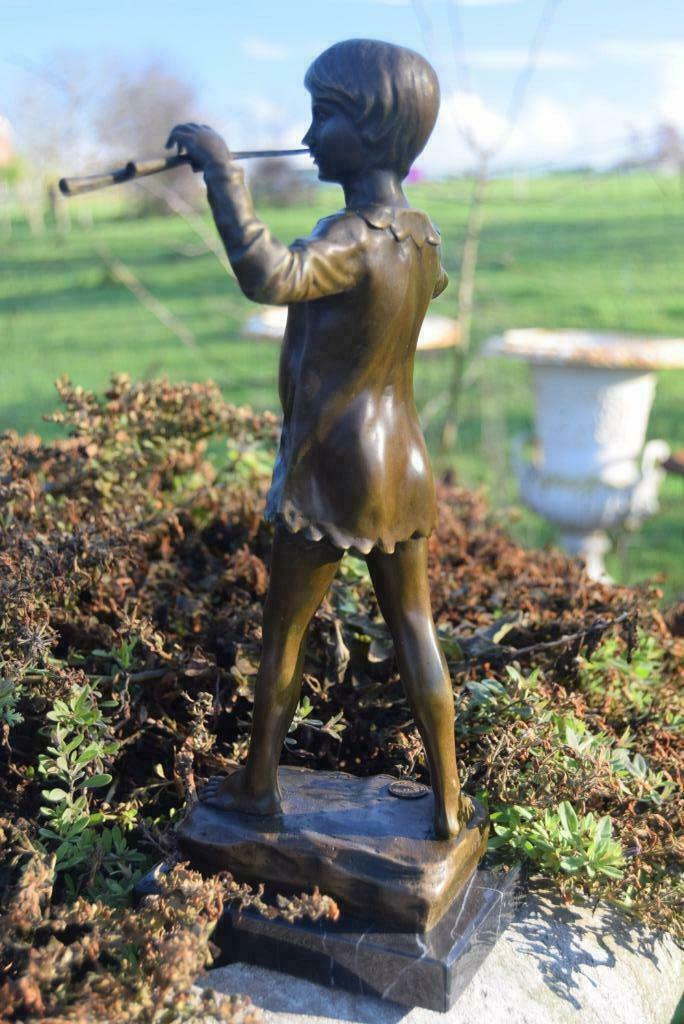 Bronzen beeld gesigneerd op marmeren voet (Peter Pan), Ophalen of Verzenden, Brons