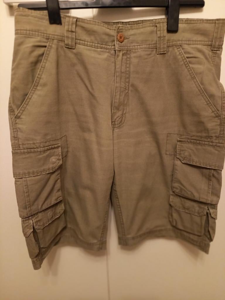 SHORT ANGELO LITRICO 8 POCHES TAILLE 52, Enlèvement
