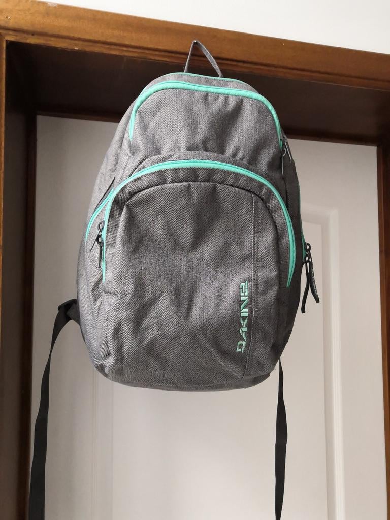 Sac à dos dakine, Enlèvement ou Envoi, Comme neuf