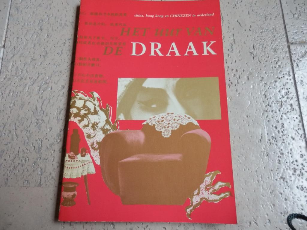 Het uur van de draak, Boeken, Catalogussen en Folders, Gelezen, Catalogus, Ophalen of Verzenden