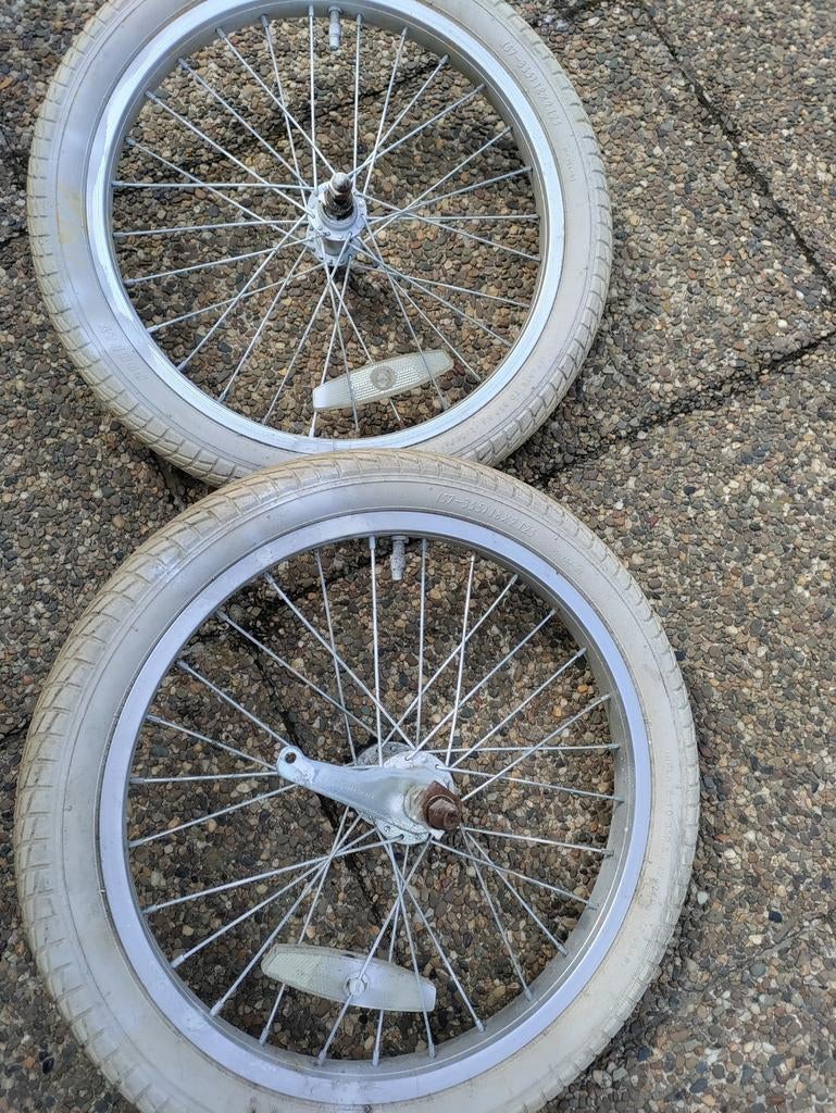 Wielen kinderfiets/ banden kinderfiets, Fietsen en Brommers, Ophalen, Zo goed als nieuw