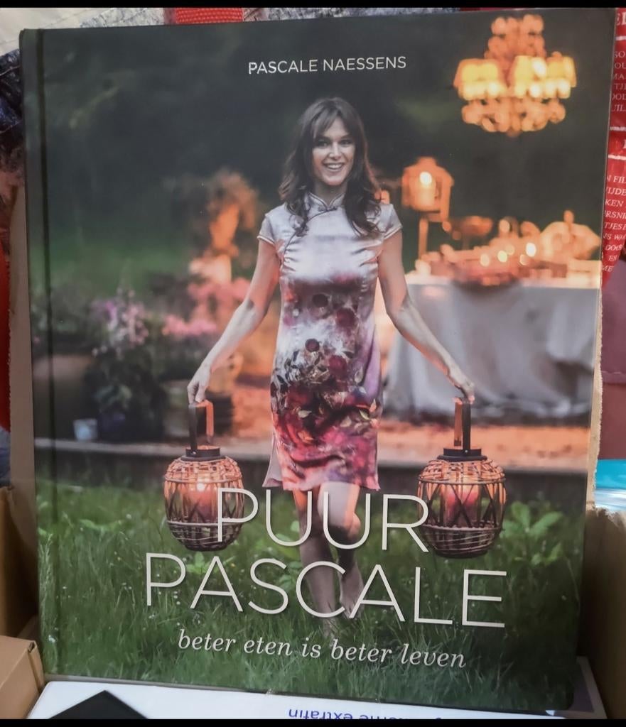 Pascale Naessens - Puur Pascale, Boeken, Kookboeken, Zo goed als nieuw, Ophalen of Verzenden