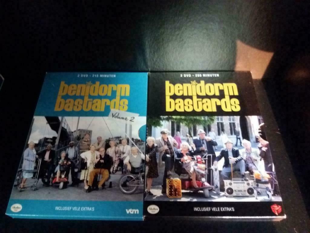 Vlaamse BENIDORM BASTARDS (volledige reeks), Vanaf 12 jaar, Ophalen, Zo goed als nieuw, Komedie