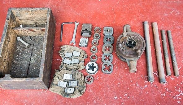 Draadsnijset – Vintage, Doe-het-zelf en Bouw, Ophalen, Gebruikt