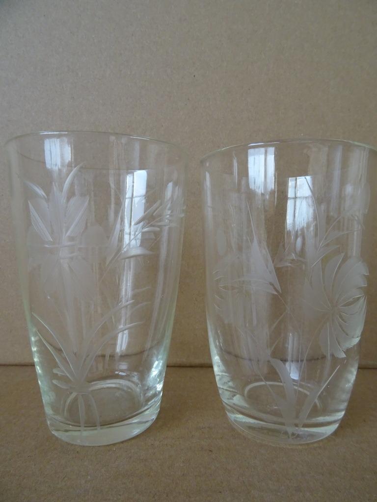 Verre gravé vintage 2 verres gravés verre Vinh Sanh 1950, Enlèvement ou Envoi, Utilisé, Autres types