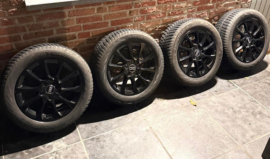 Audi Winterbanden set 205/55/16 inch vredestein, Auto-onderdelen, Banden en Velgen, Ophalen, Velg(en), 16 inch, Winterbanden
