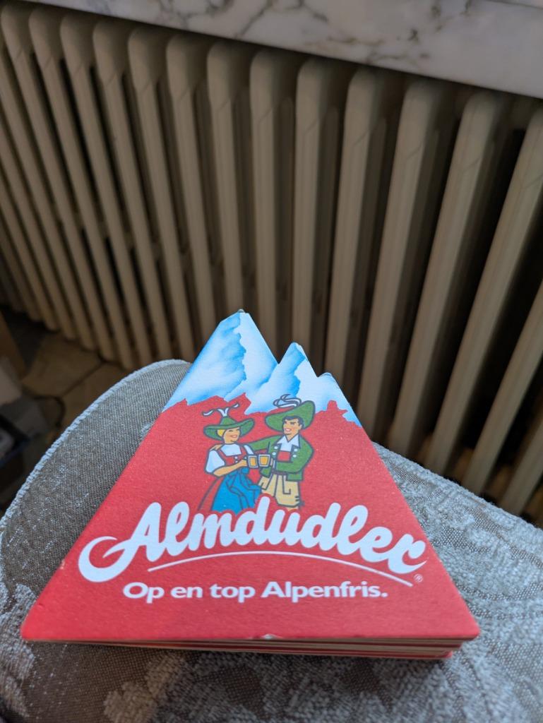 Almdudler, Verzamelen, Ophalen of Verzenden, Zo goed als nieuw, Viltje(s)