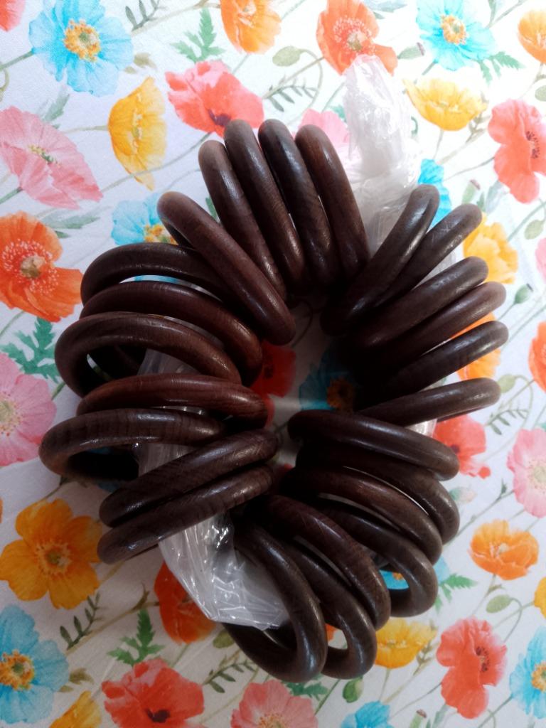 Houten gordijnringen - kleur donkerbruin, Ophalen, Zo goed als nieuw